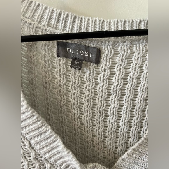 DL196 FREEMAN ALLEY V-NECK DISTRESSED KNIT PULLOVER SWEATER XS - Picture 3 of 7